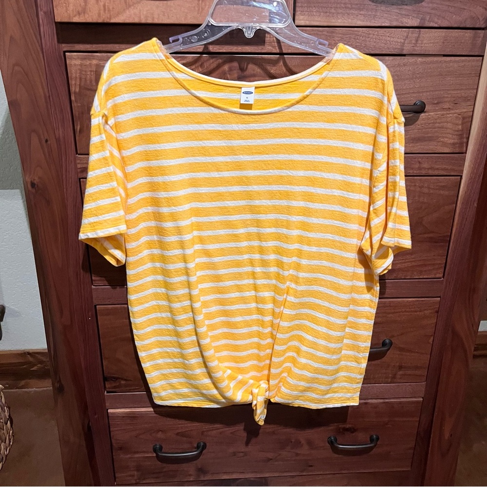 OLD NAVY top